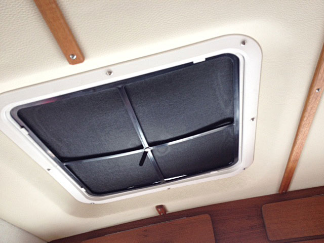 Hatch sun shade