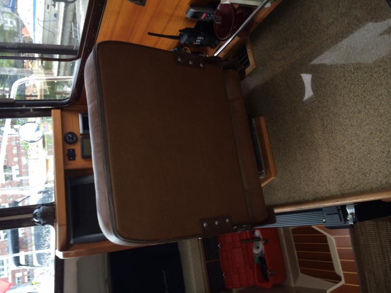 Helm Seat 3