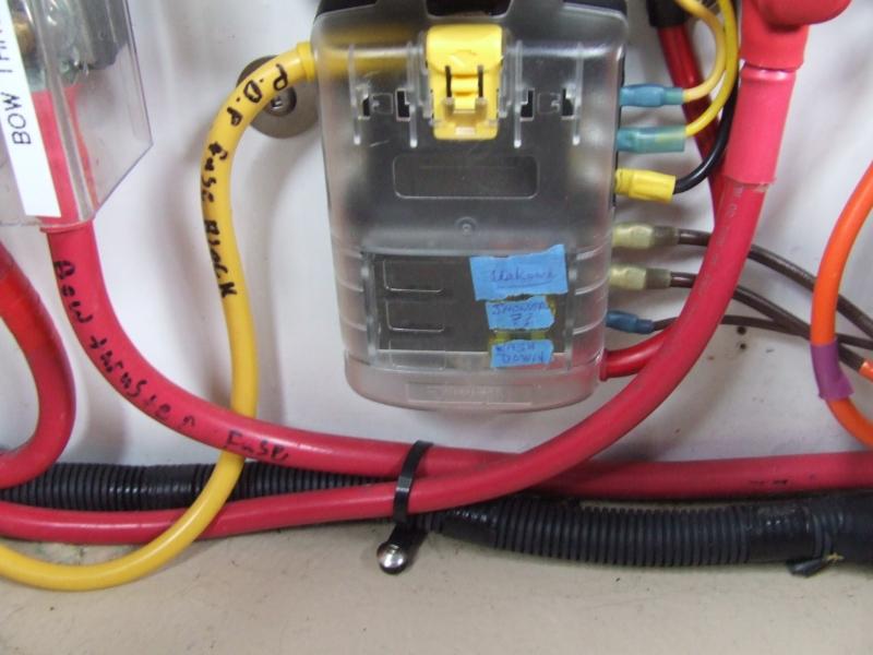 House Batteries Buss Block - Port Lazarette