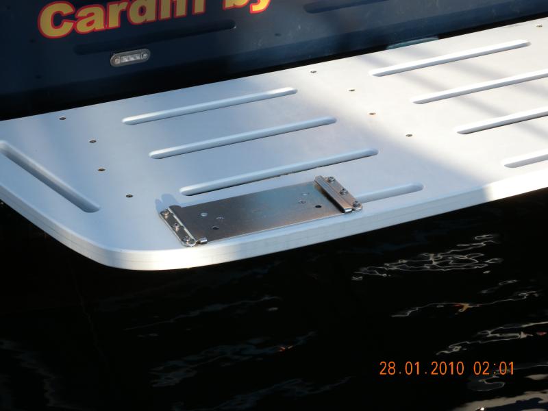 Motor base on swim step