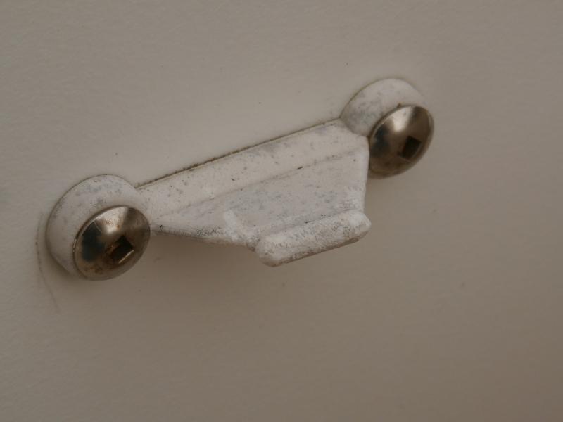 P2042415