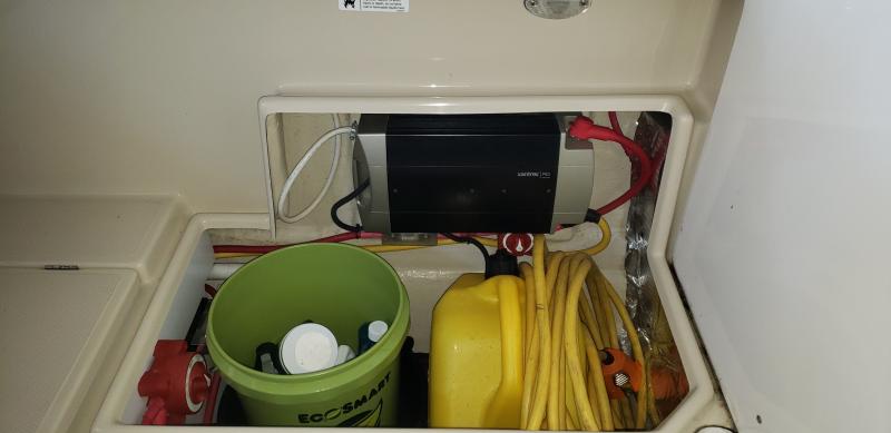 port stern locker - inverter