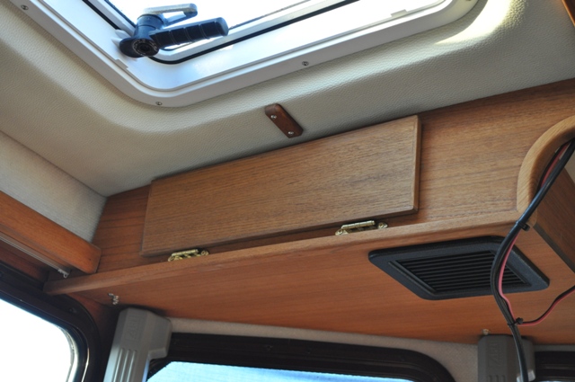 Port upper shelf door TugNuts