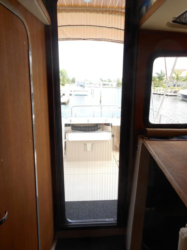 Retractable Screen Door (1)