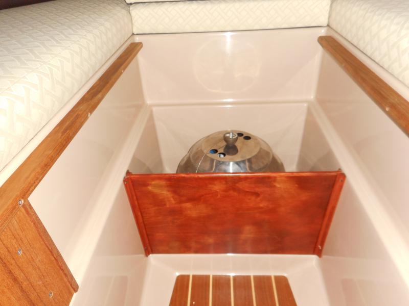 Storage under V-berth 2