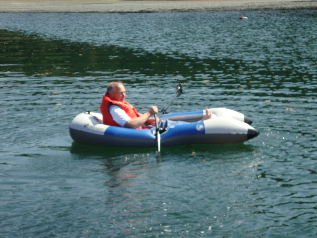 Sucia - Joe tries out the FM dinghy