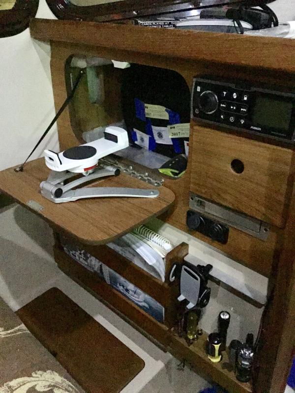 Y3. Navigator Station