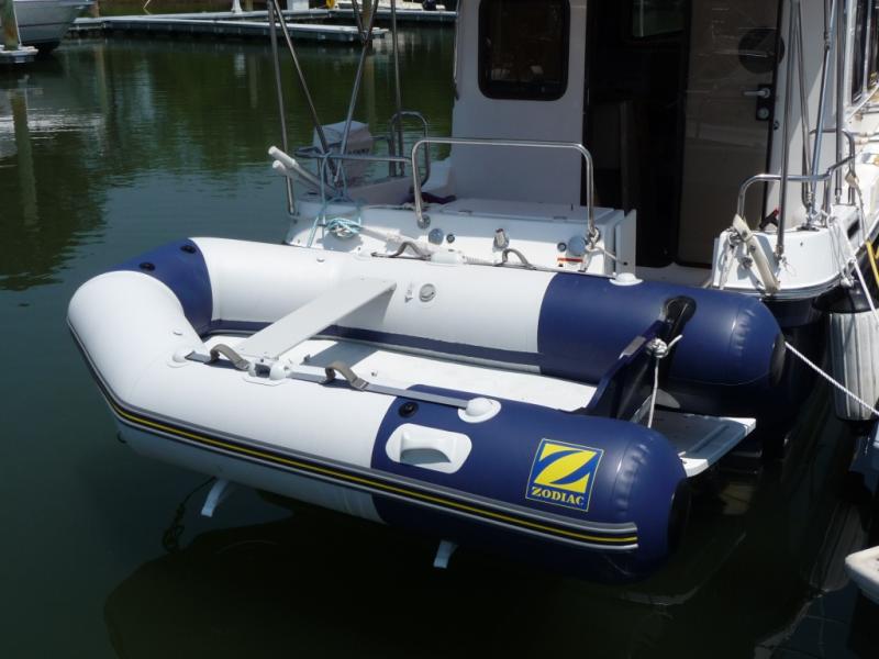 Zodiac on Hurley Davit